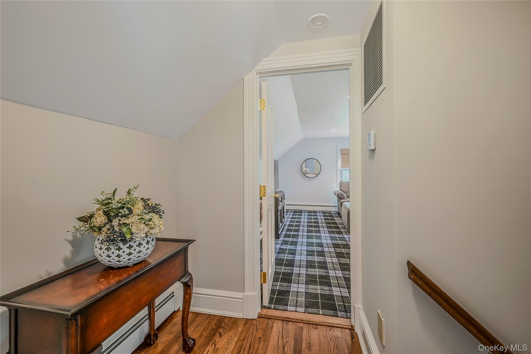 27 Van Wyck Lane, Lloyd Harbor, NY 11743