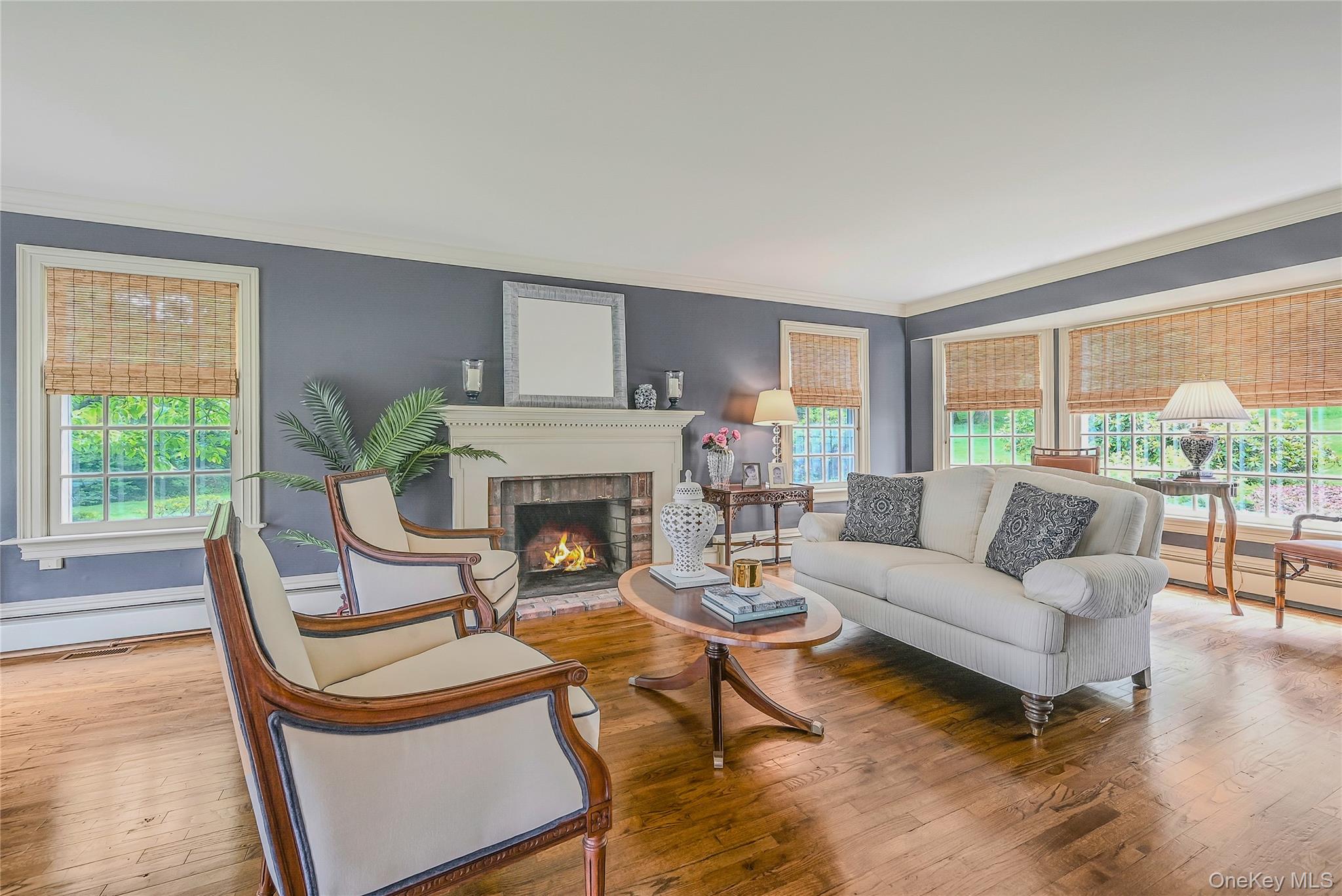 27 Van Wyck Lane, Lloyd Harbor, NY 11743