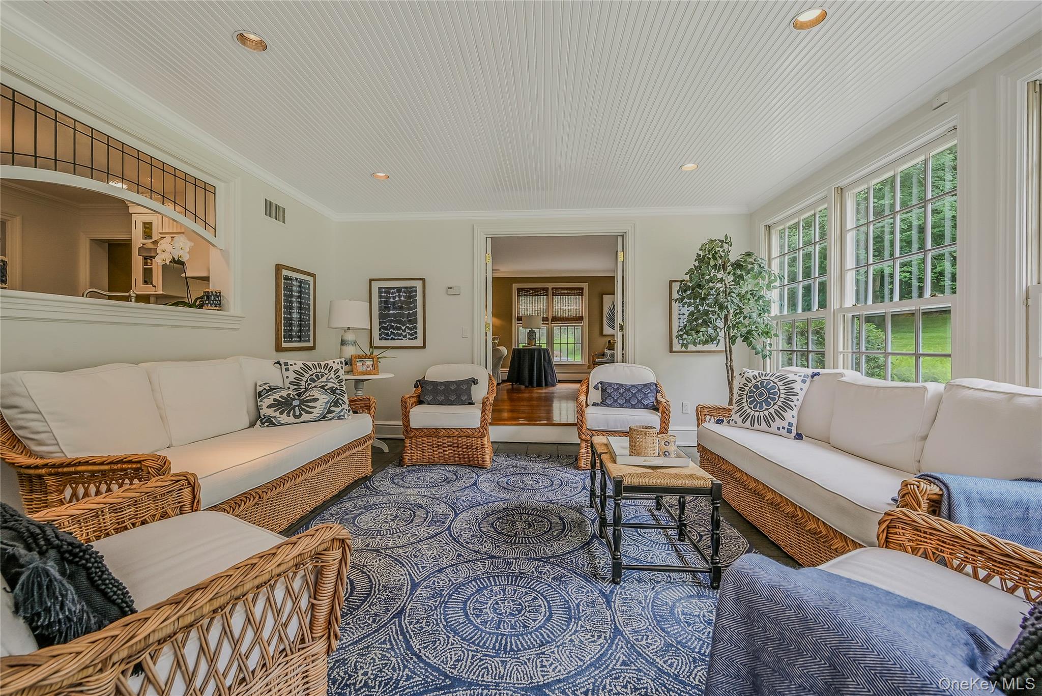 27 Van Wyck Lane, Lloyd Harbor, NY 11743