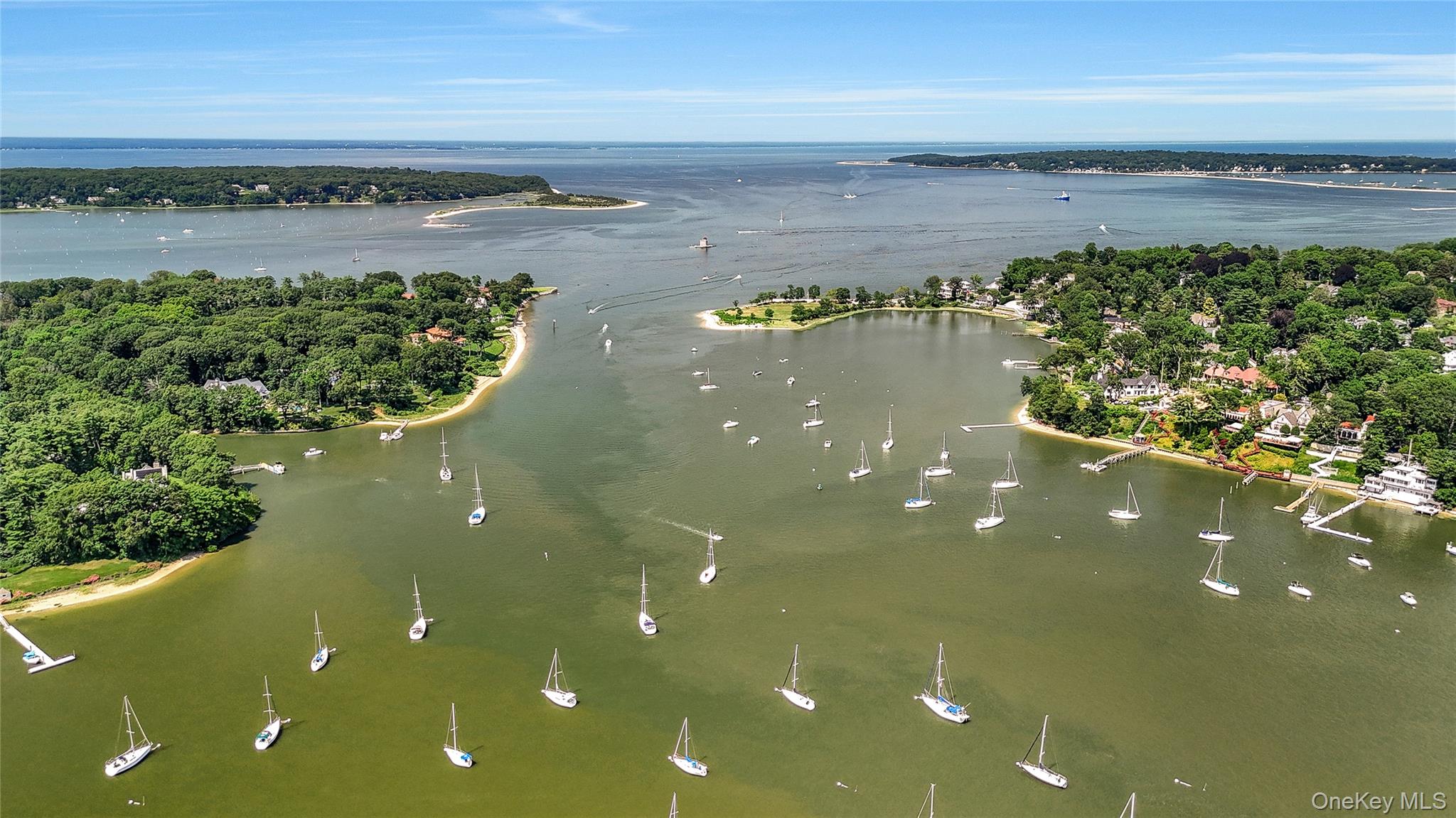 27 Van Wyck Lane, Lloyd Harbor, NY 11743