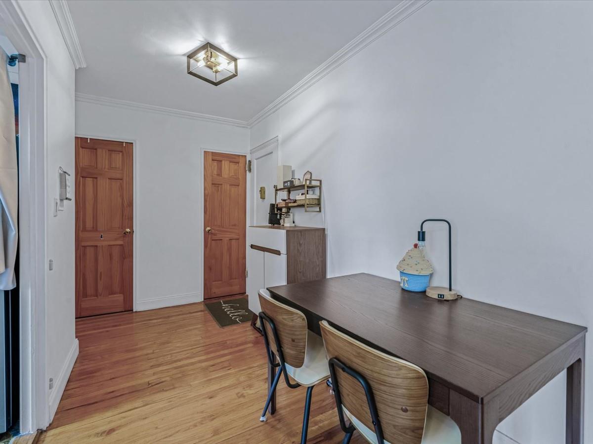 102-12 65th Avenue # D22, Forest Hills, NY 11375