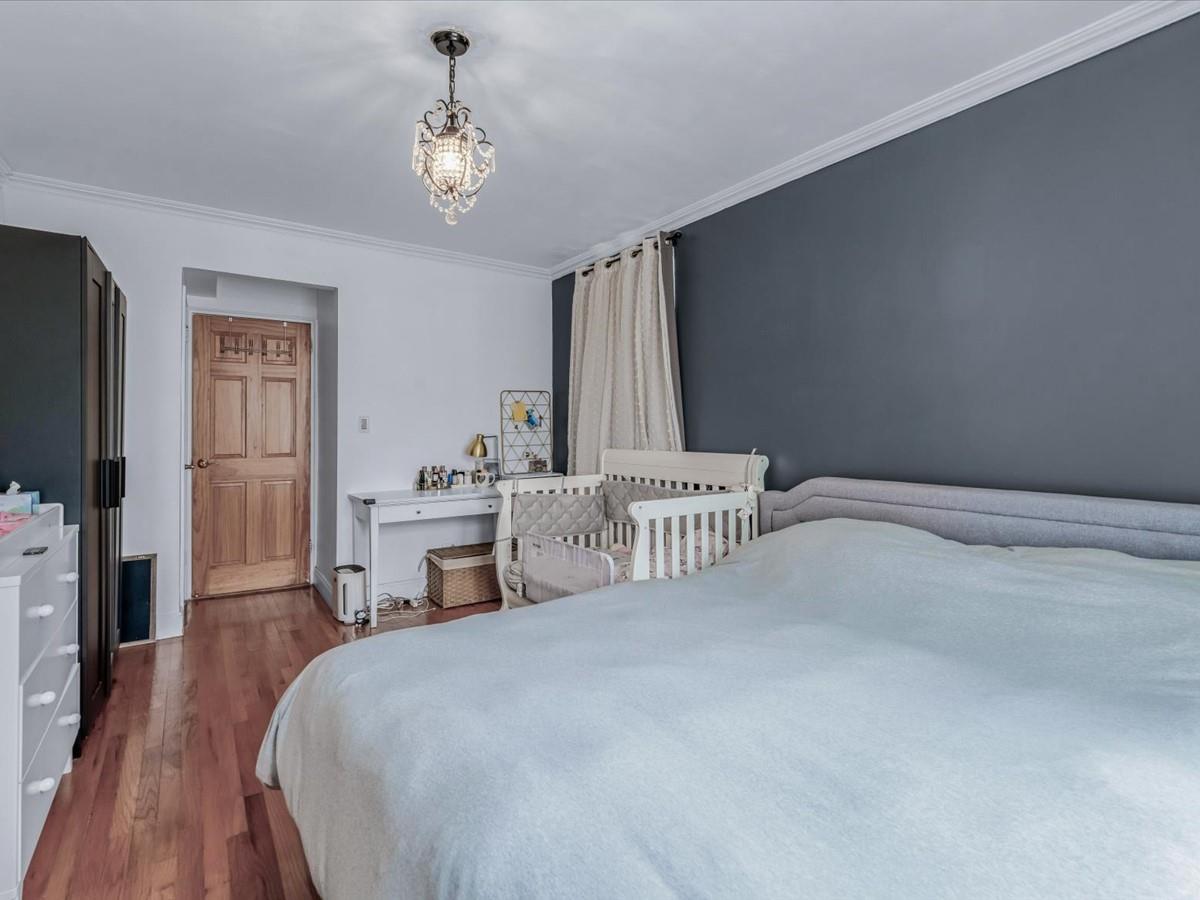 102-12 65th Avenue # D22, Forest Hills, NY 11375