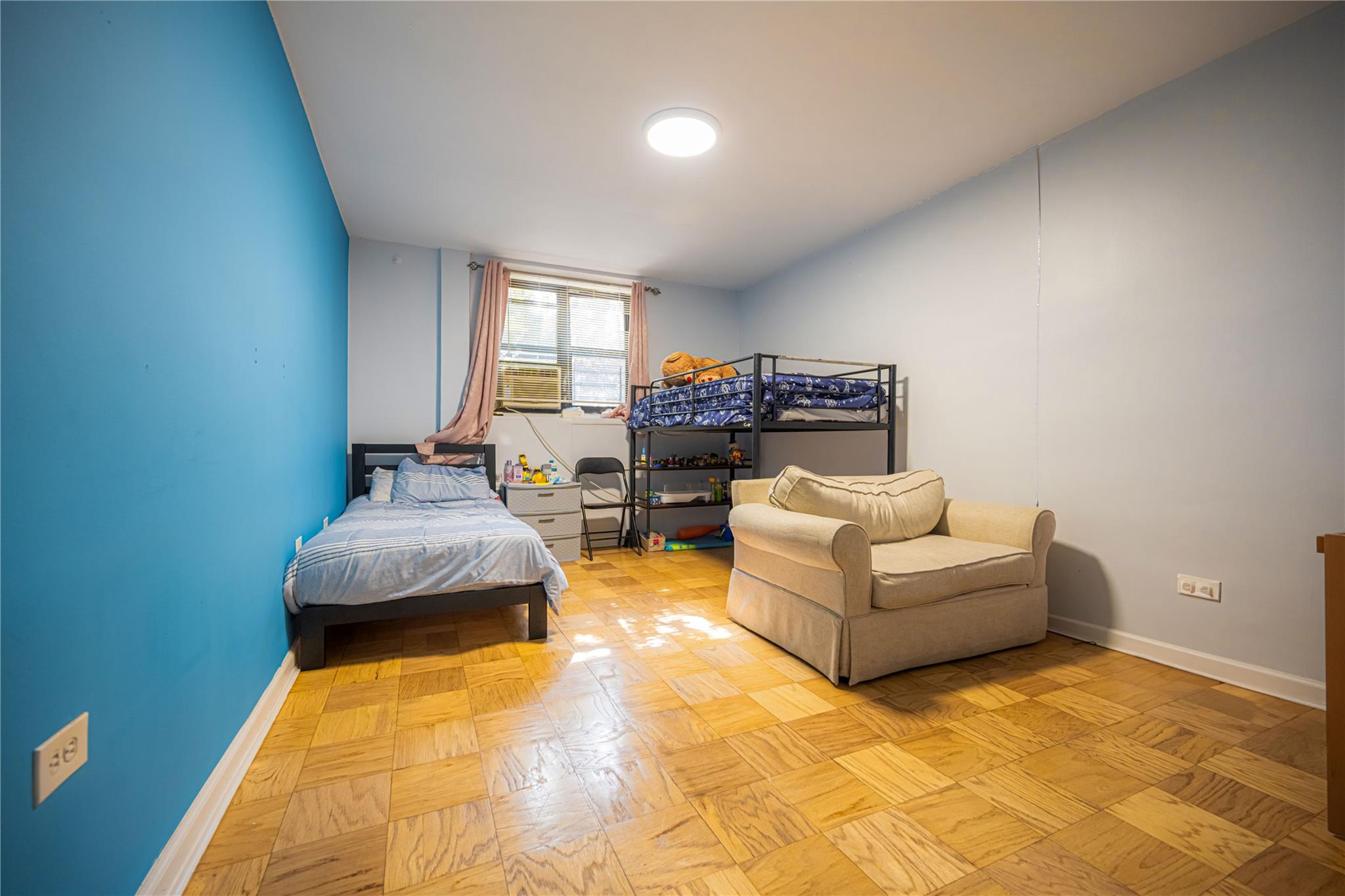 53-11 90 Street # 1F, Elmhurst, NY 11373