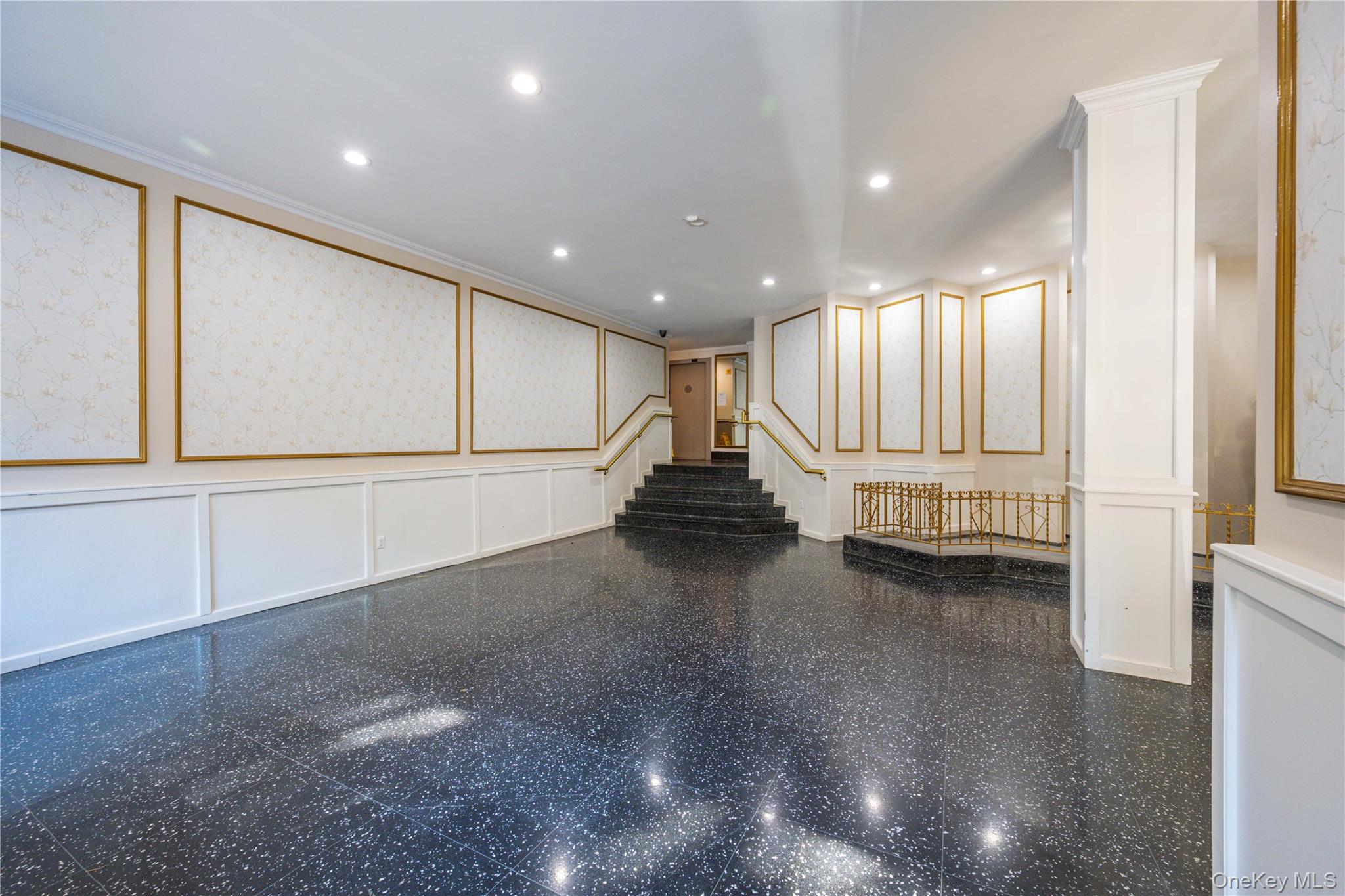 53-11 90 Street # 1F, Elmhurst, NY 11373