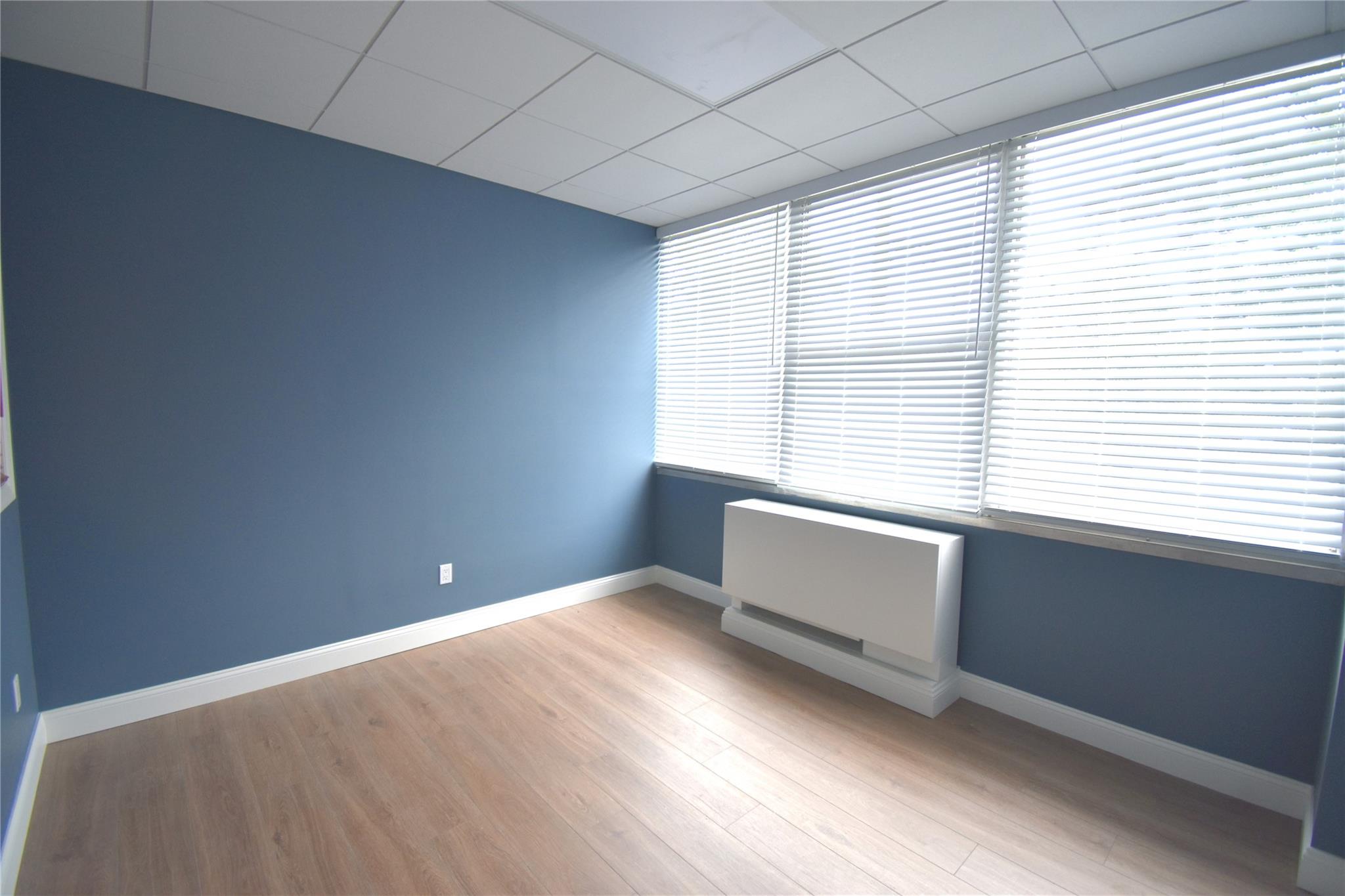 226 7th Street # 105-3, Garden City, NY 11530