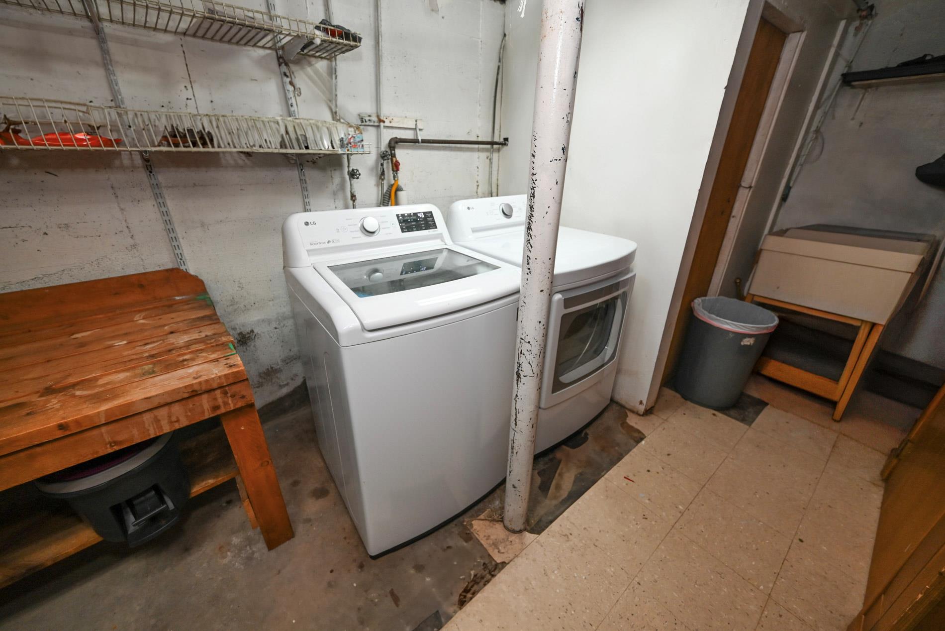 85-23 264th Street, Floral Park, NY 11001