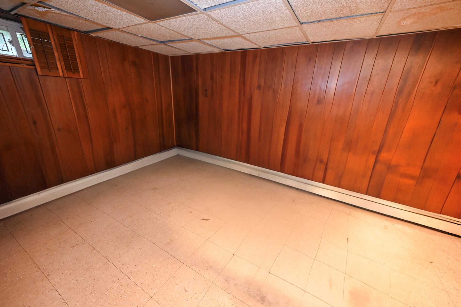 85-23 264th Street, Floral Park, NY 11001