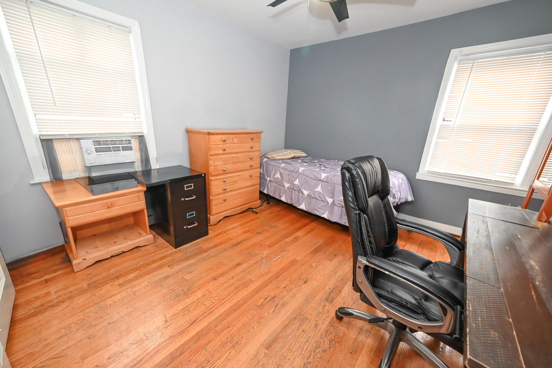 85-23 264th Street, Floral Park, NY 11001