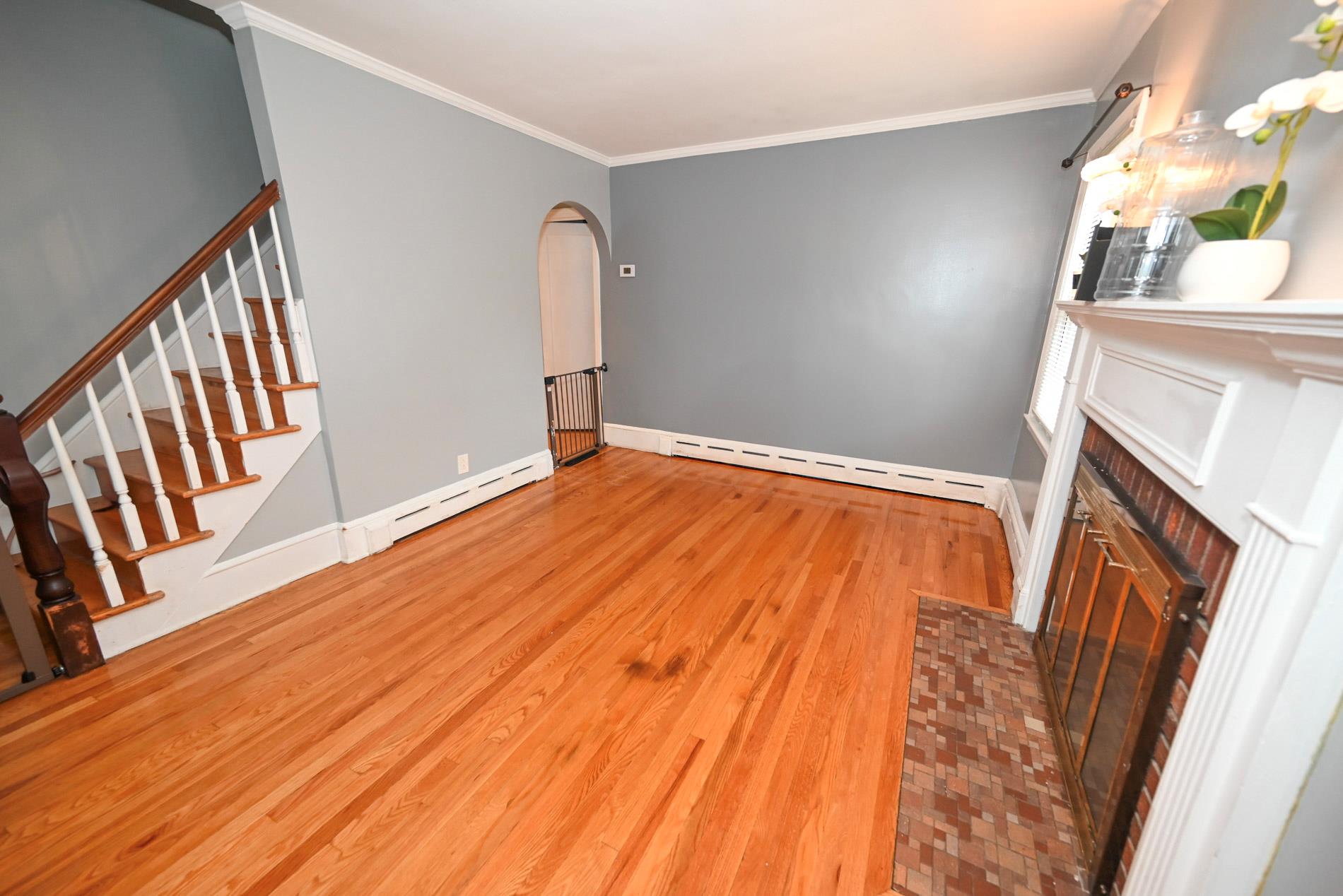 85-23 264th Street, Floral Park, NY 11001