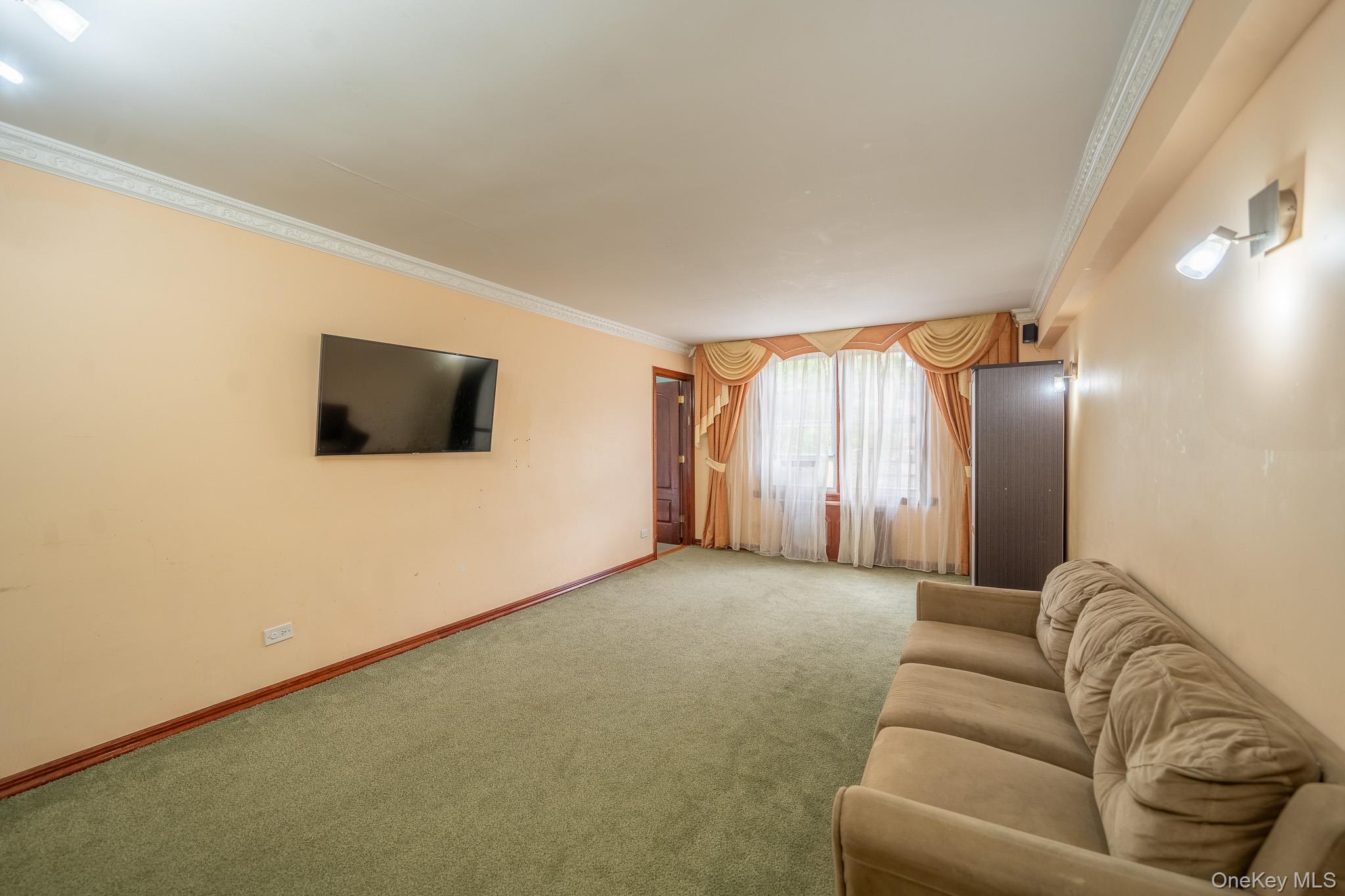 62-59 108th Street # 4N, Forest Hills, NY 11375