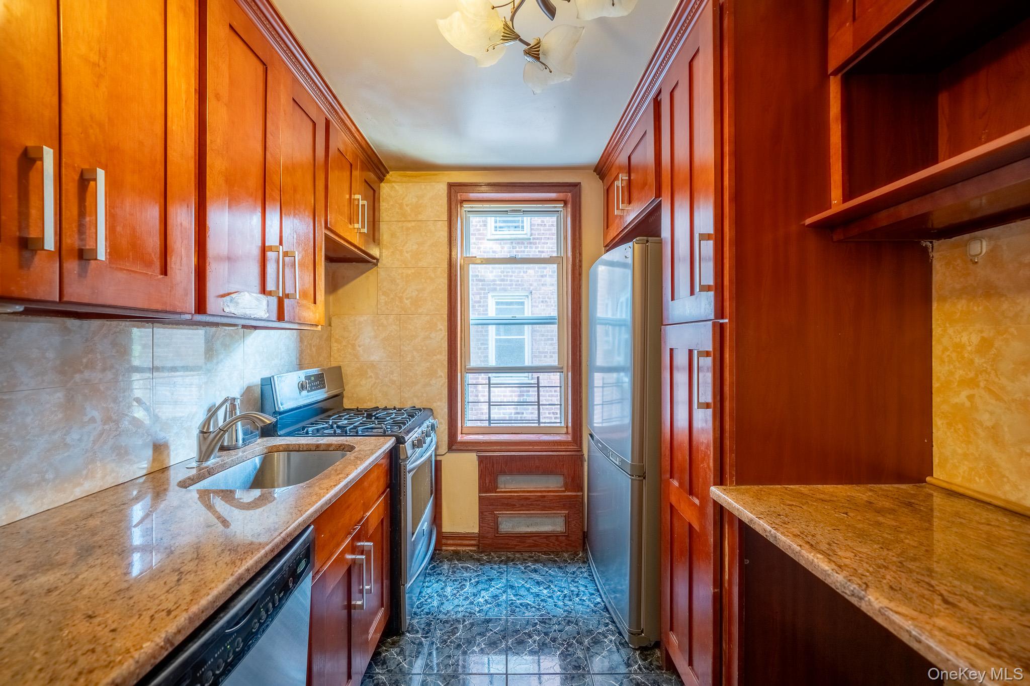 62-59 108th Street # 4N, Forest Hills, NY 11375