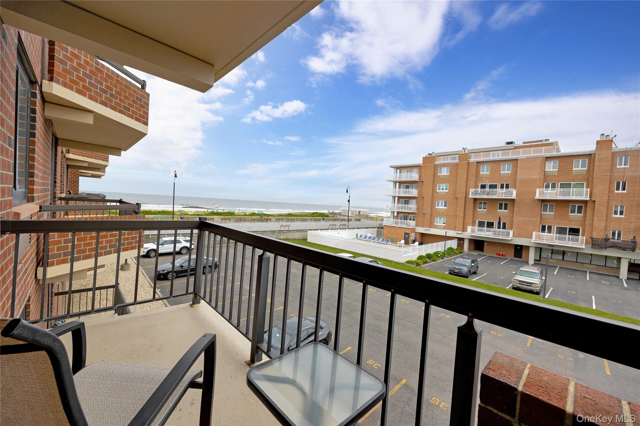 750 Broadway W # 3M, Long Beach, NY 11561