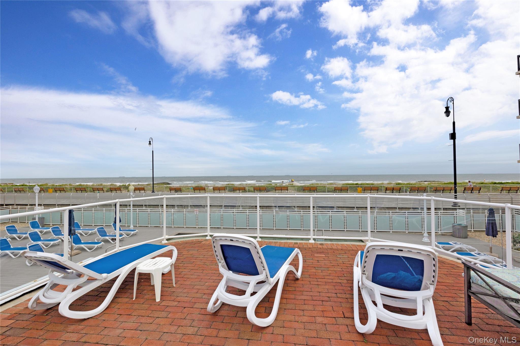 750 Broadway W # 3M, Long Beach, NY 11561