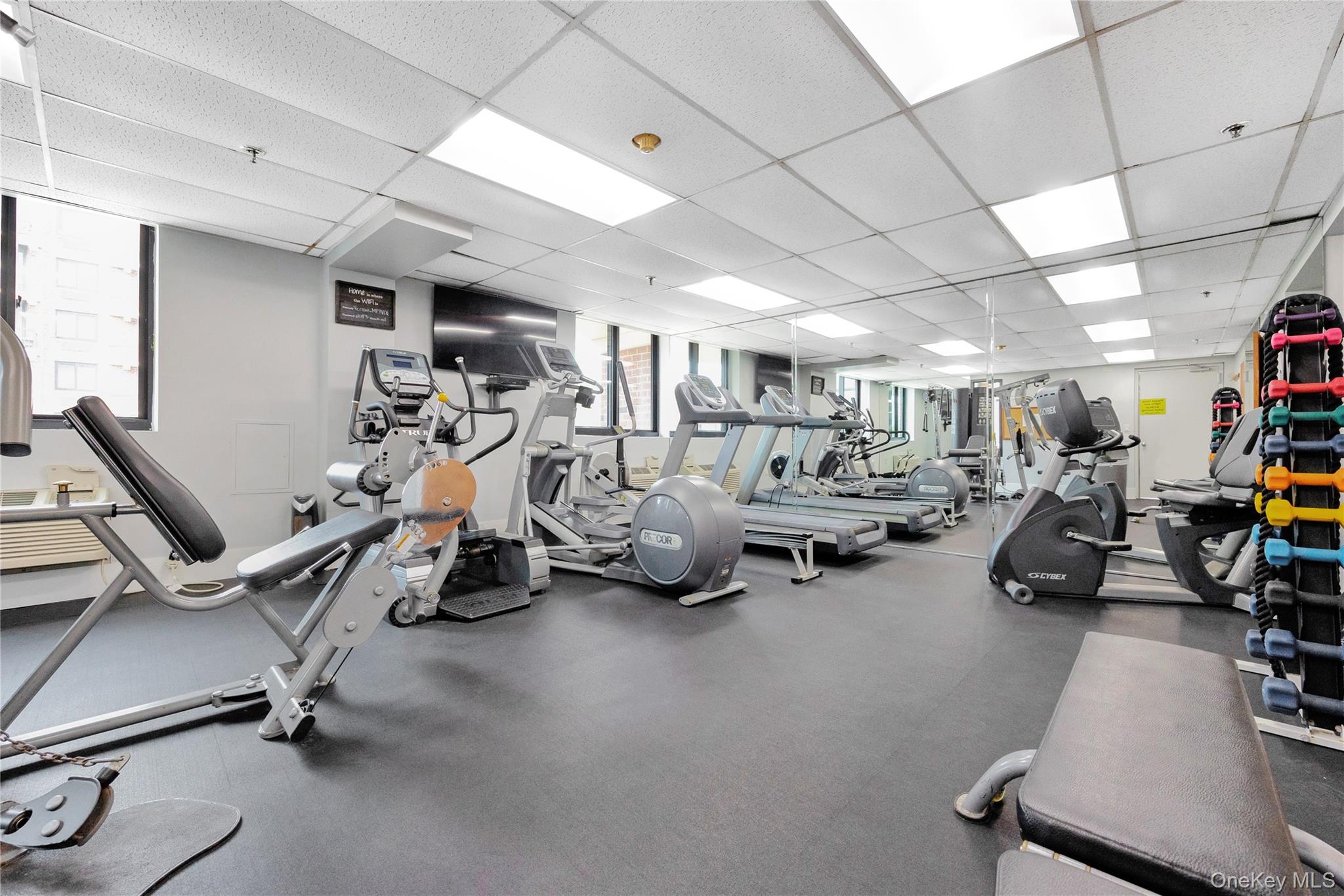 750 Broadway W # 3M, Long Beach, NY 11561