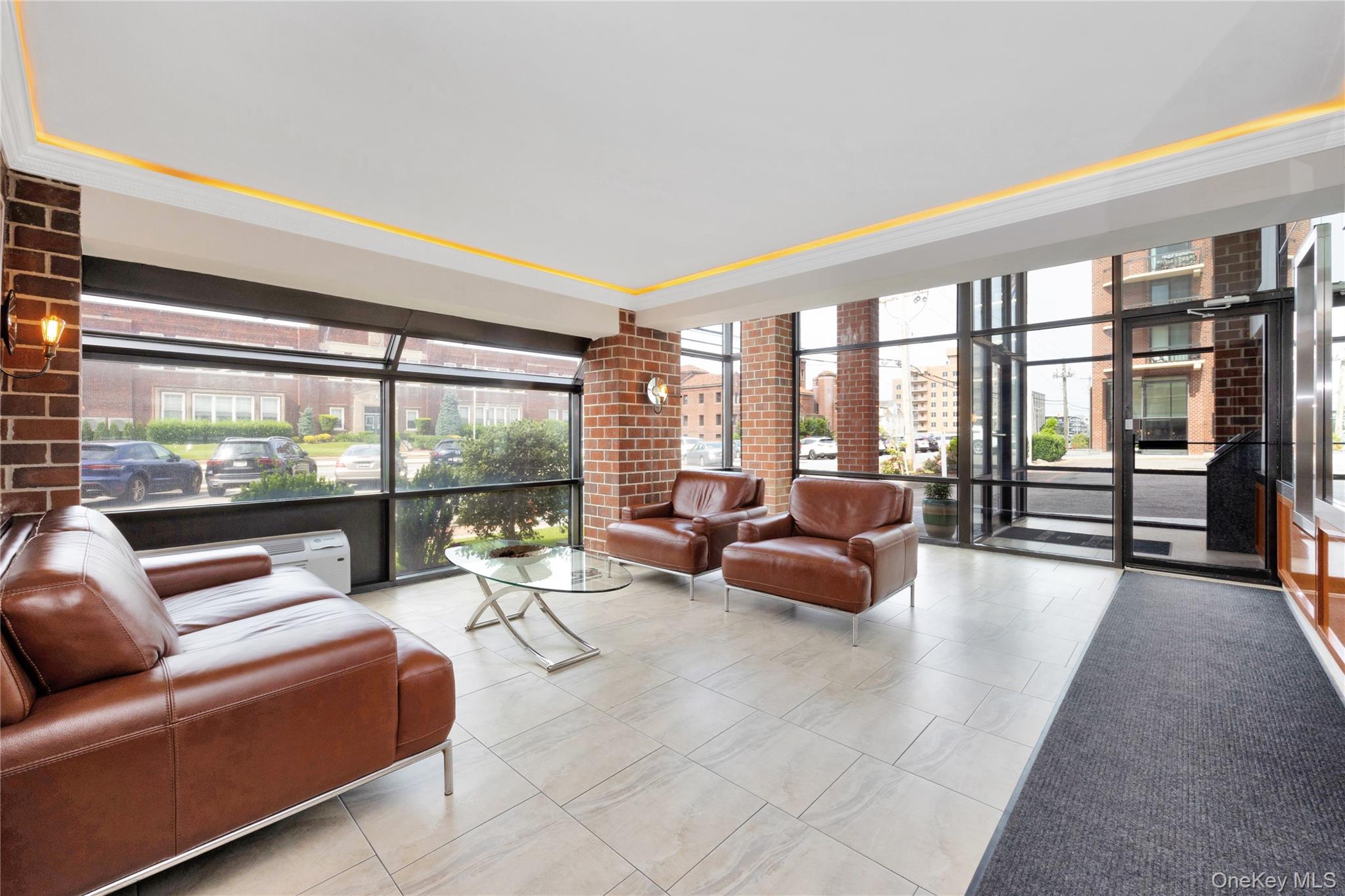 750 Broadway W # 3M, Long Beach, NY 11561