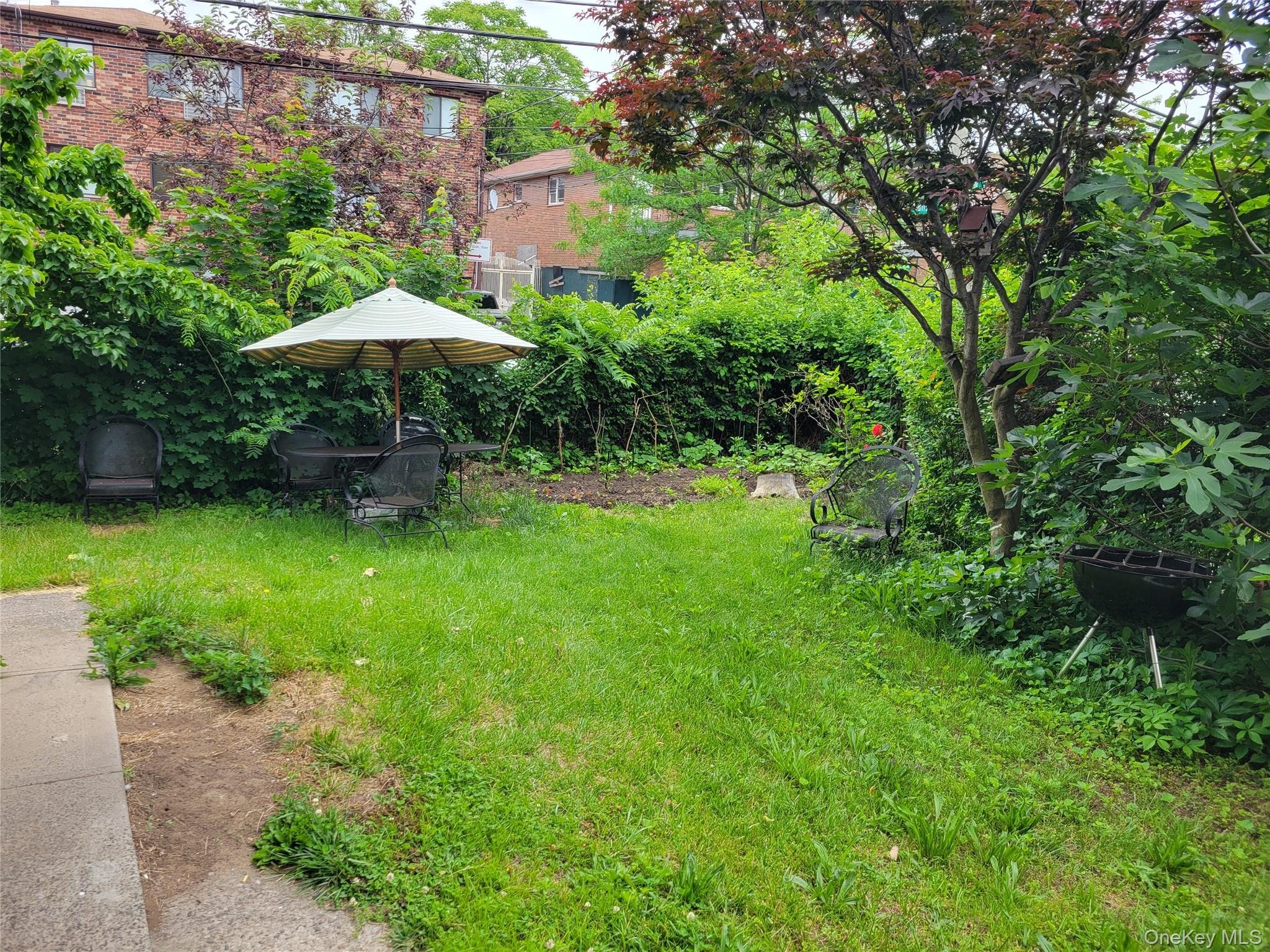 79-15 Kneeland Avenue, Elmhurst, NY 11373