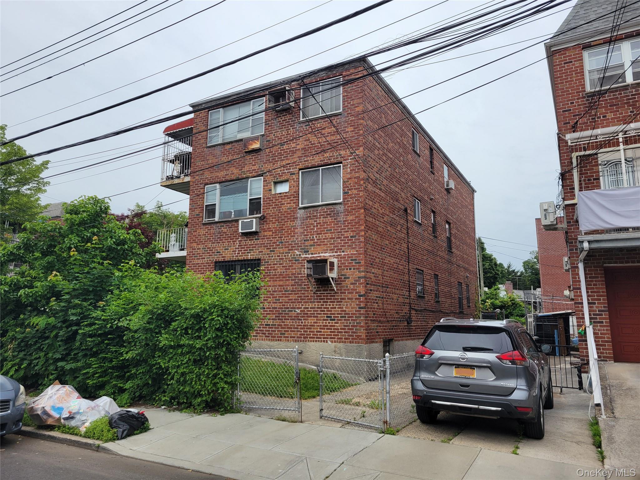 79-15 Kneeland Avenue, Elmhurst, NY 11373
