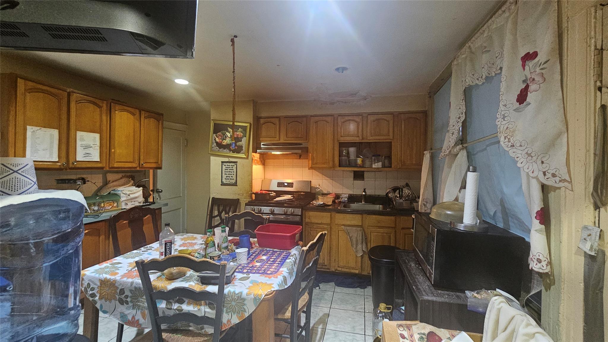 10909 169th Place, Jamaica, NY 11433