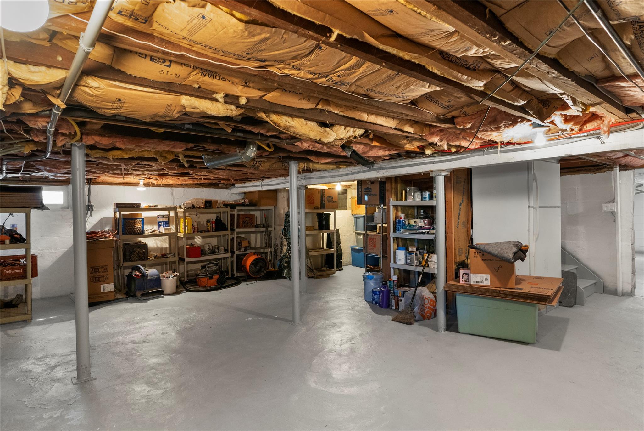 565 S 8th Street, Lindenhurst, NY 11757