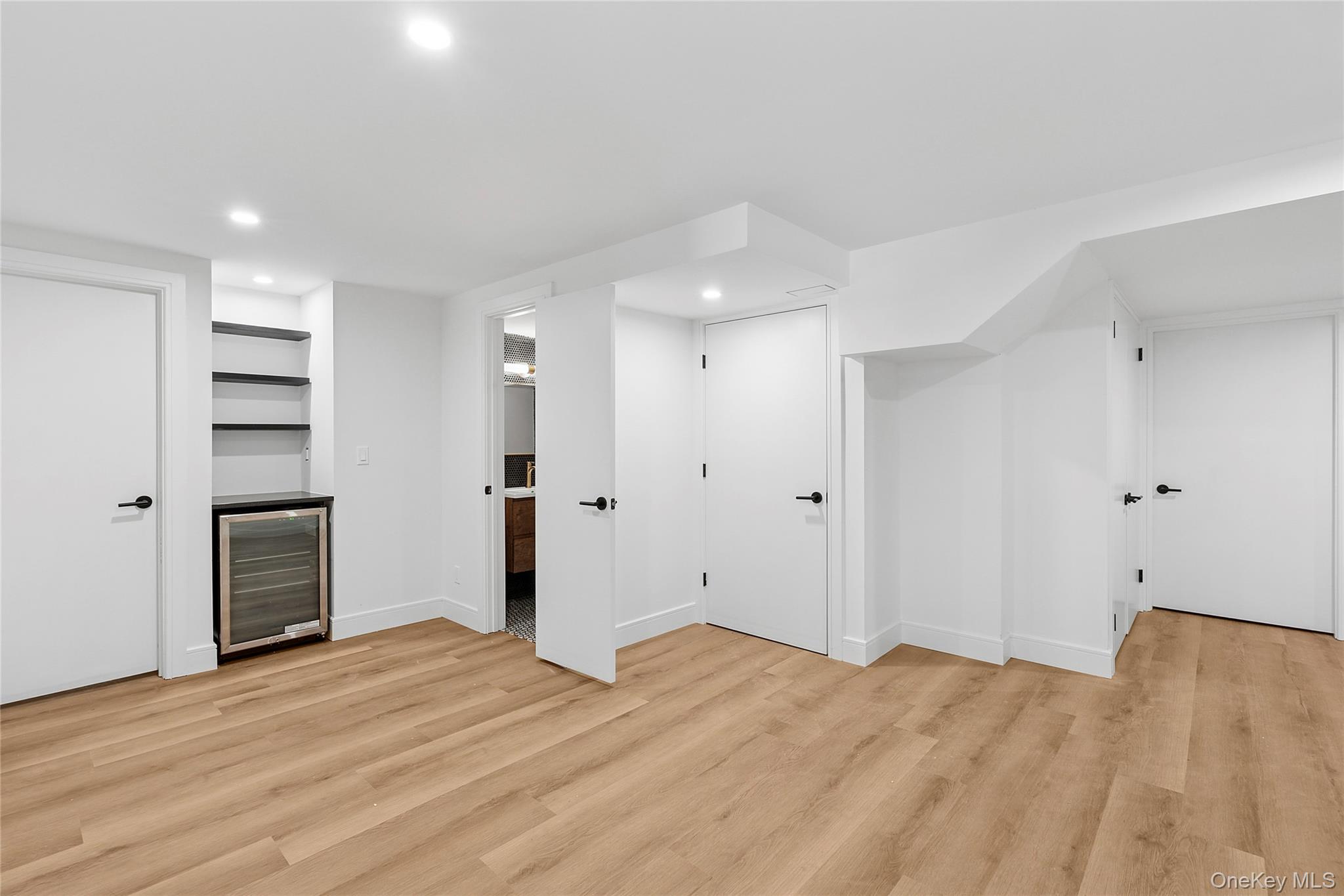 12 Plume Grass Way, Westhampton, NY 11977