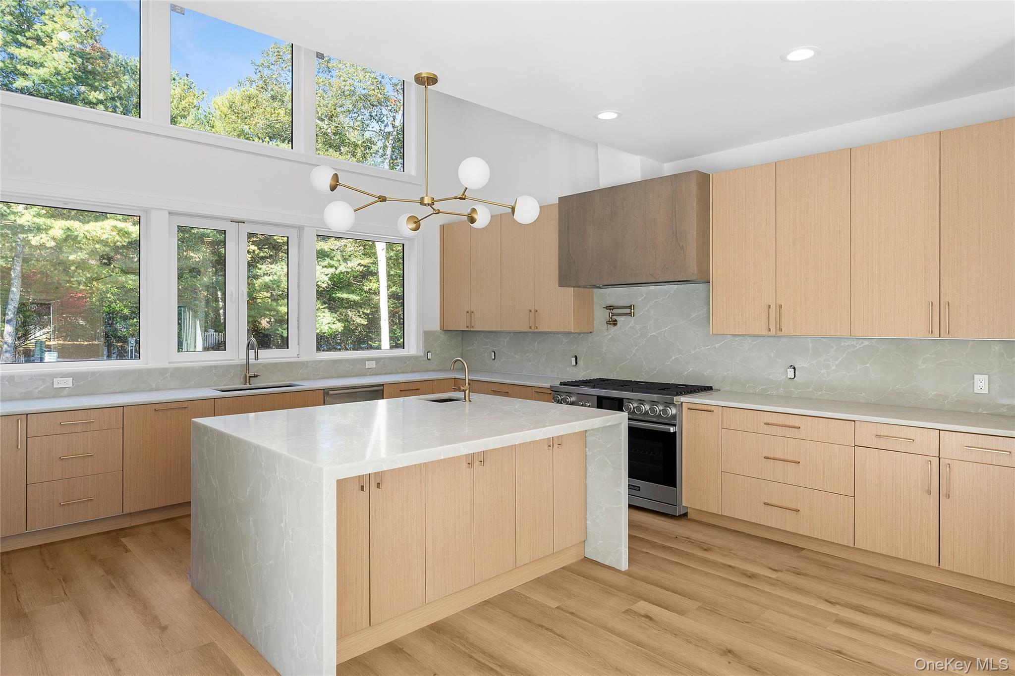 12 Plume Grass Way, Westhampton, NY 11977