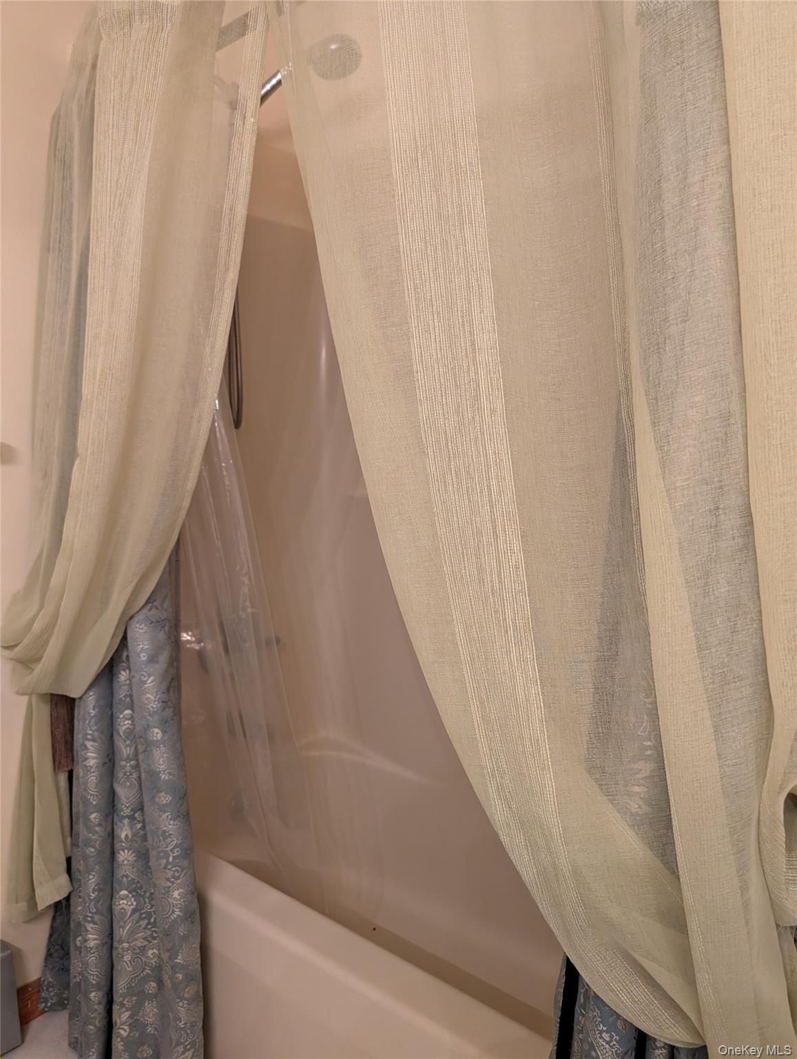 2 Melissa Lane, Washingtonville, NY 10992