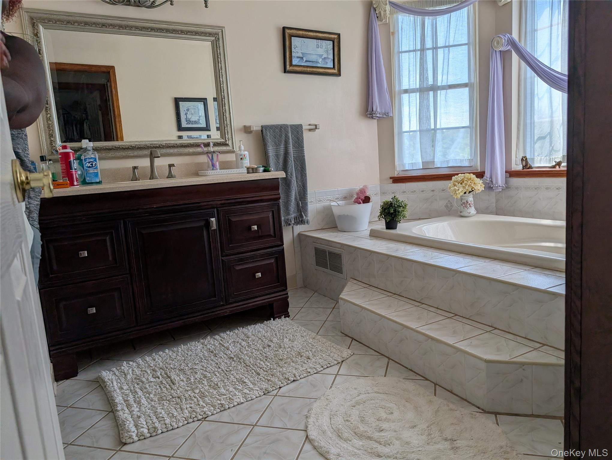 2 Melissa Lane, Washingtonville, NY 10992