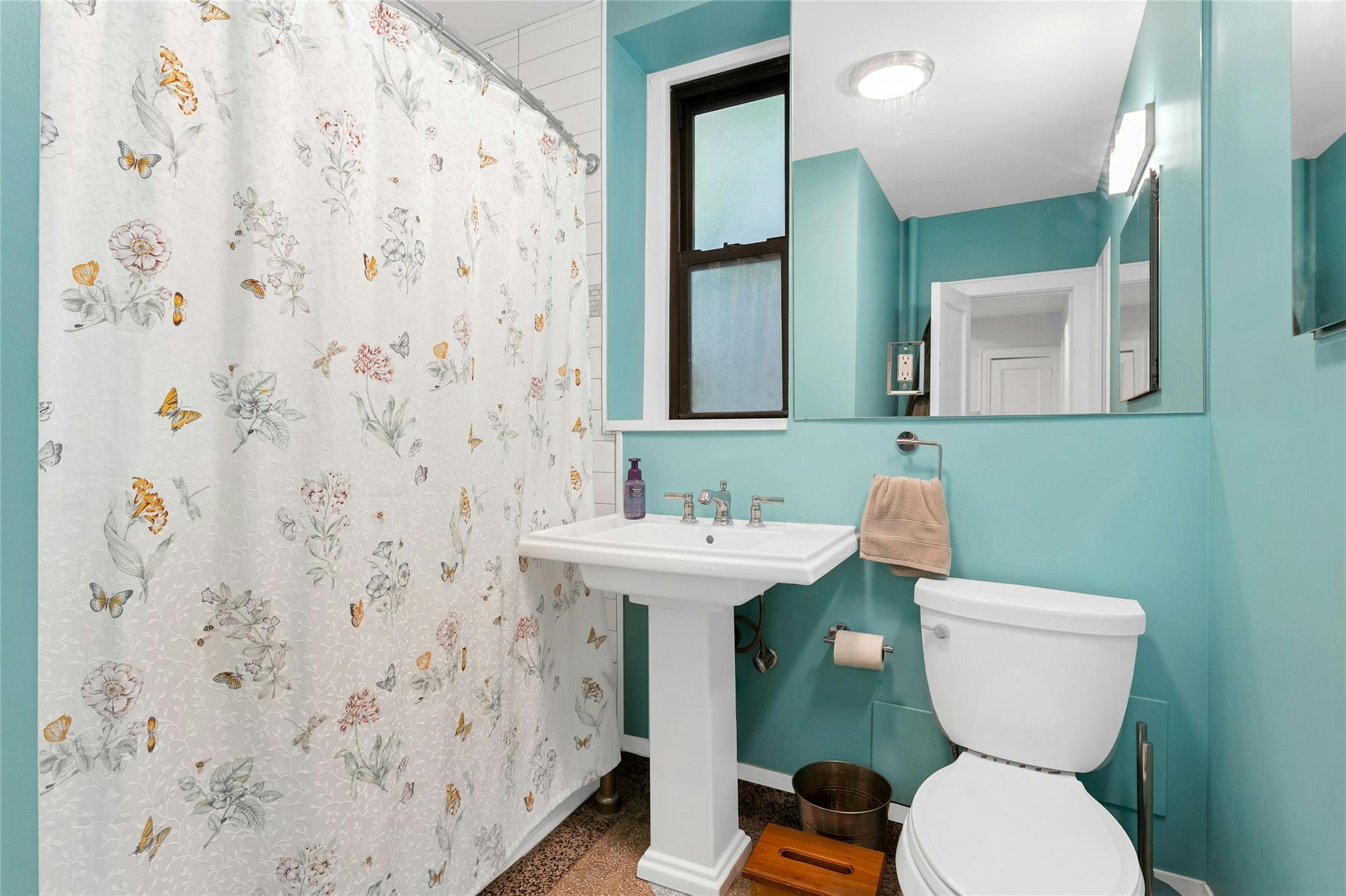 37 Central Avenue # 2G, Hartsdale, NY 10530