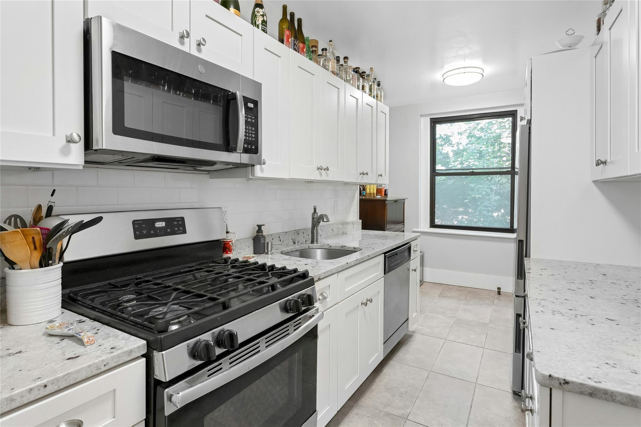 37 Central Avenue # 2G, Hartsdale, NY 10530