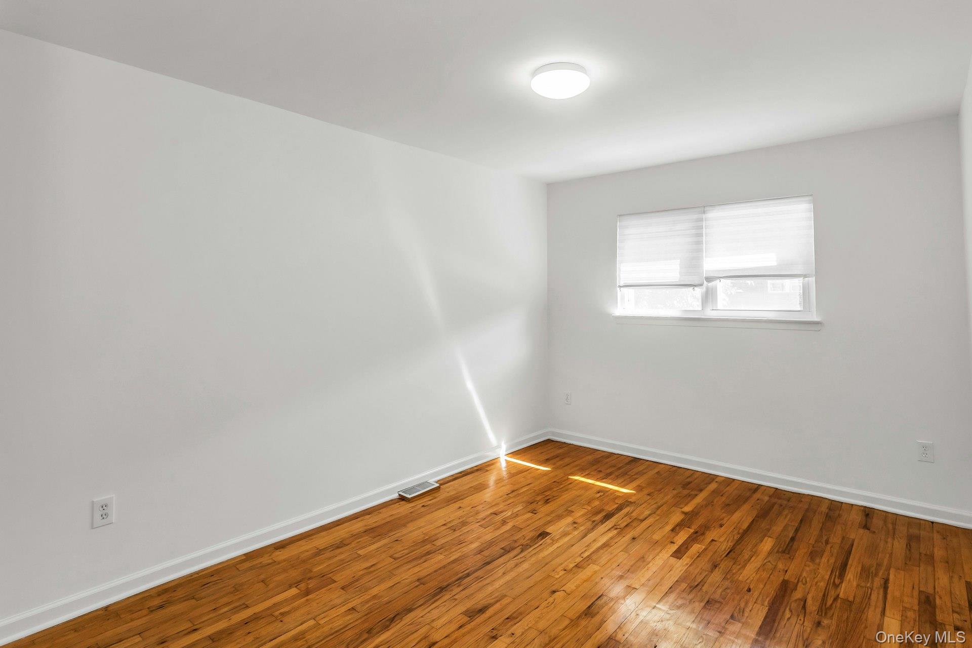 1274 Fteley Avenue, Bronx, NY 10472