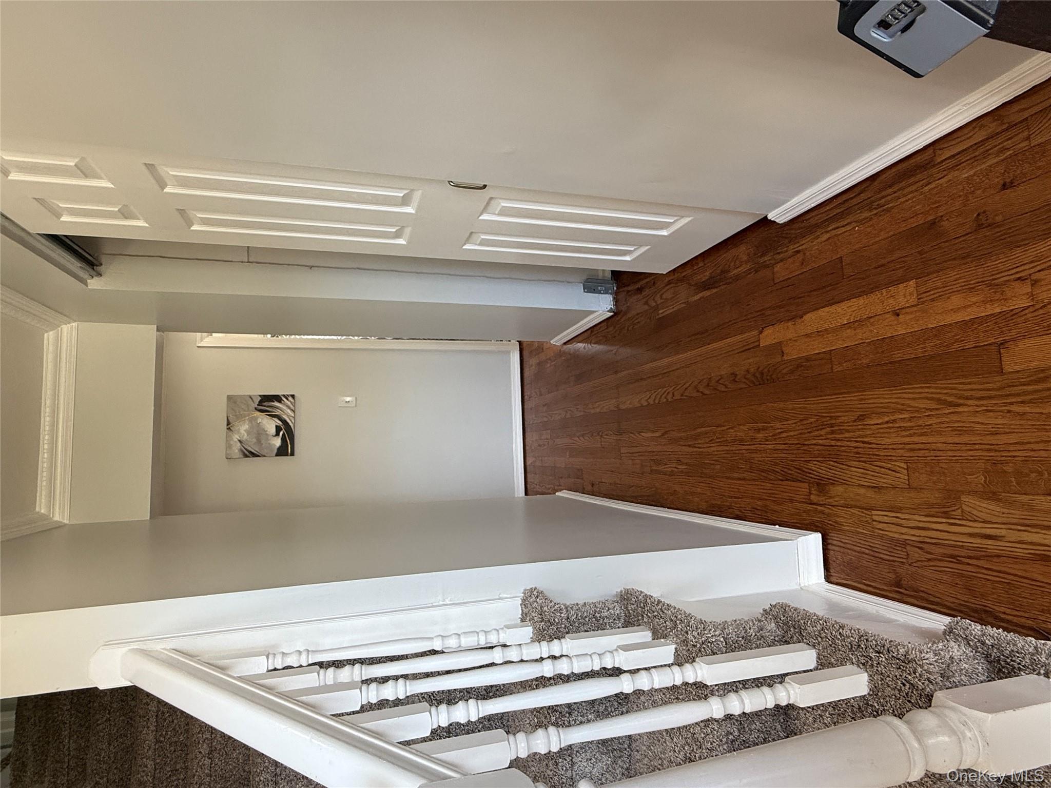 96 S Windhorst Avenue, Bethpage, NY 11714