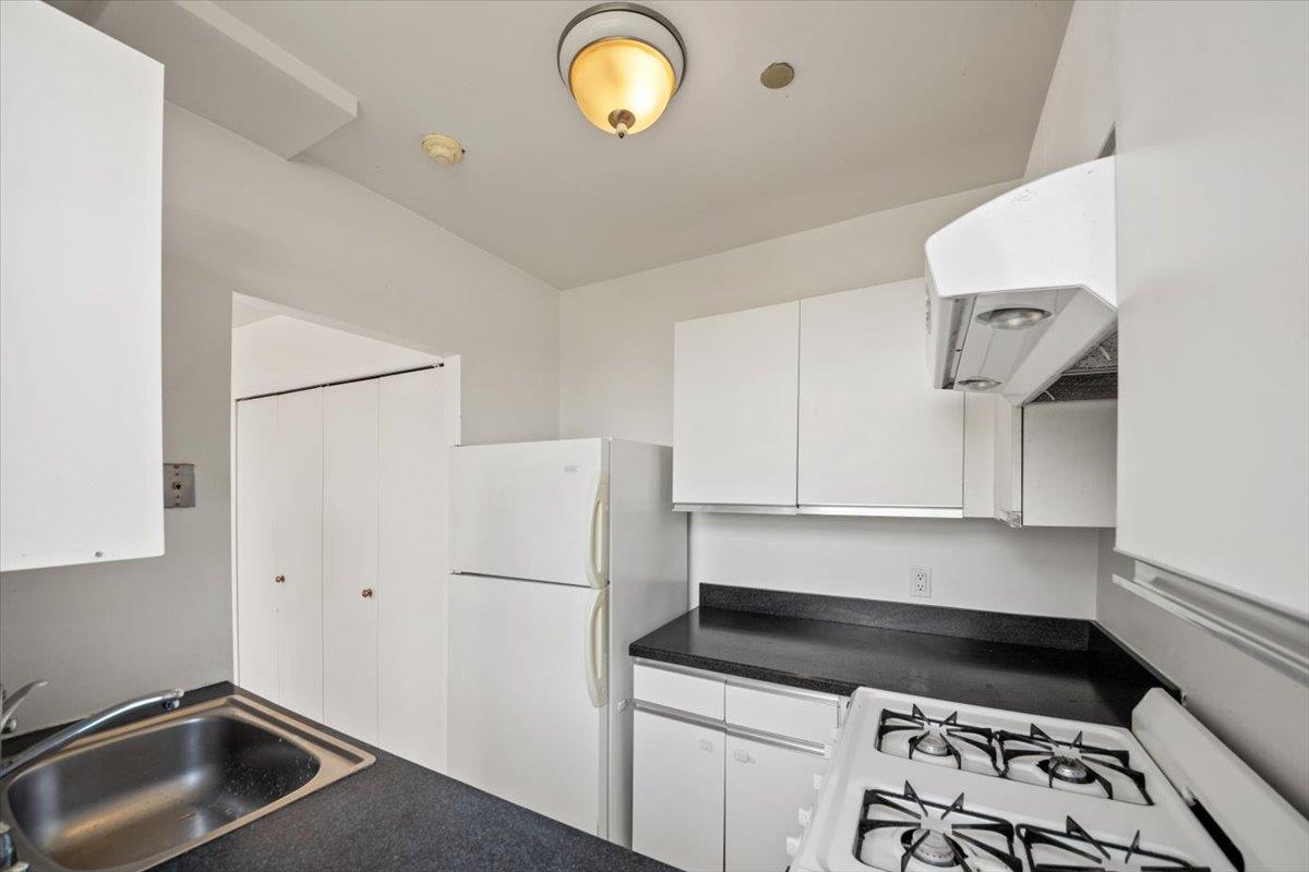 23 Water Grant Street # 11C, Yonkers, NY 10701