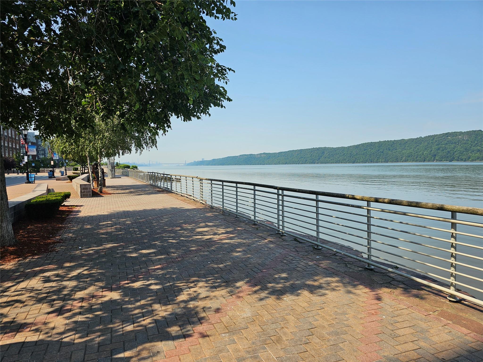 23 Water Grant Street # 11C, Yonkers, NY 10701