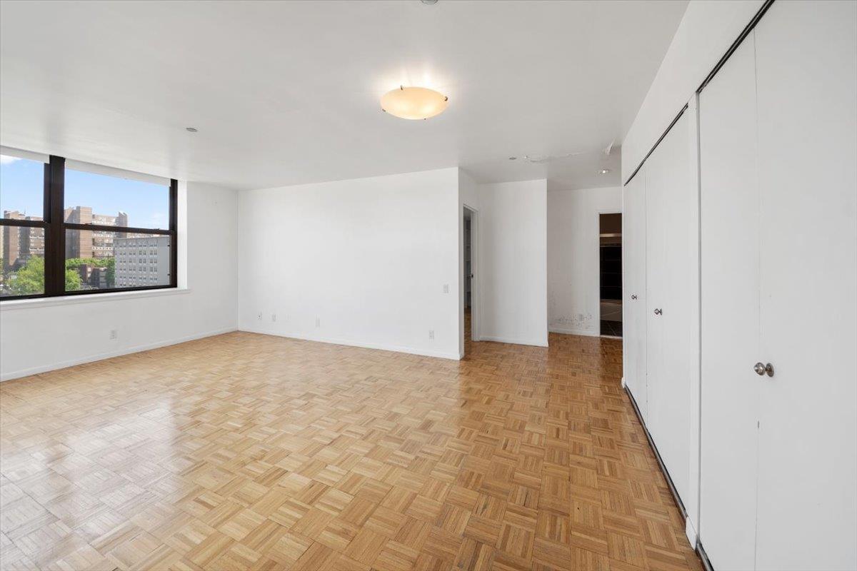 23 Water Grant Street # 11C, Yonkers, NY 10701