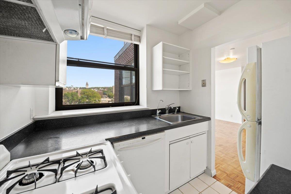 23 Water Grant Street # 11C, Yonkers, NY 10701