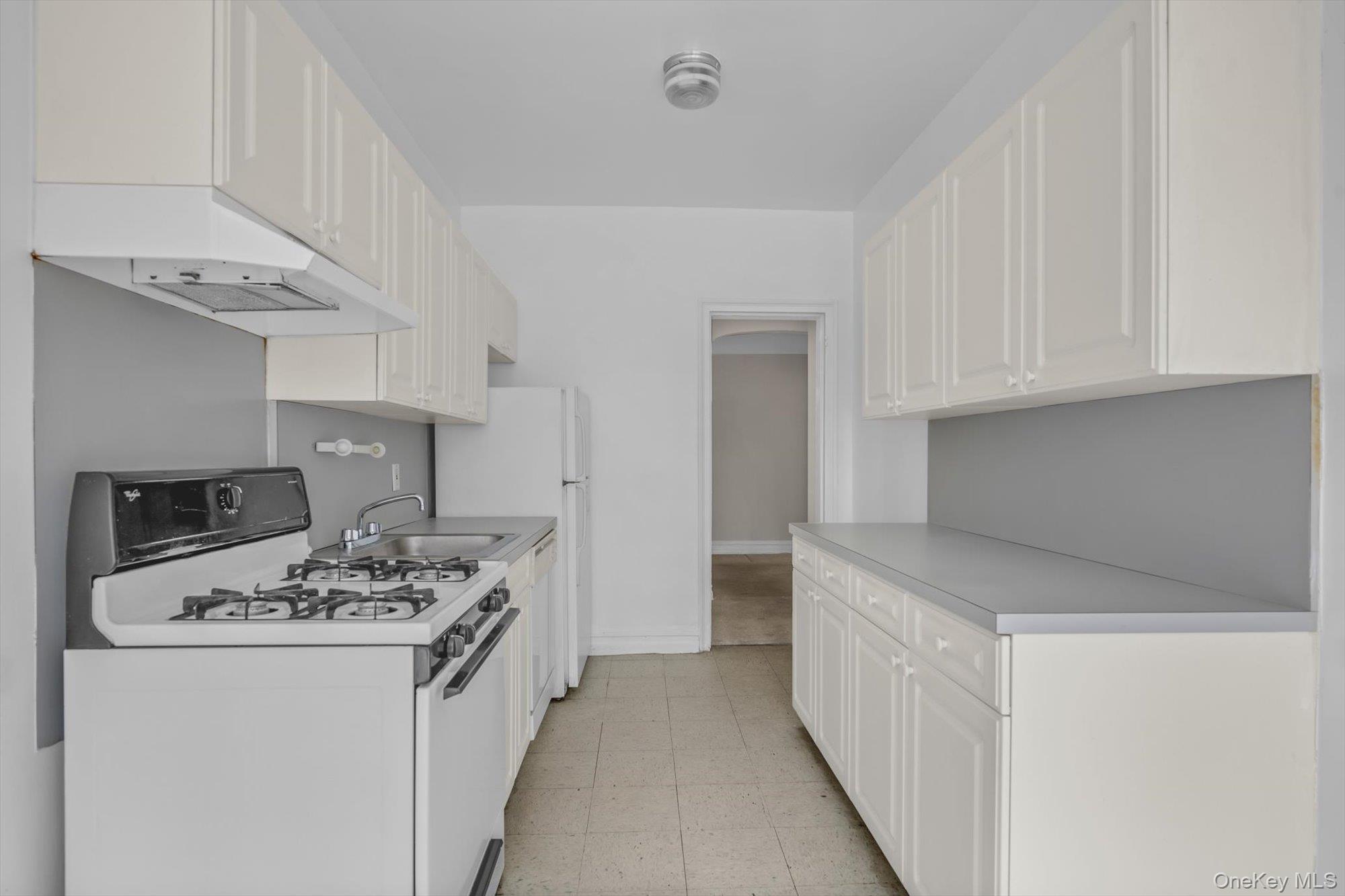 111-15 75th Avenue # 4K, Forest Hills, NY 11375