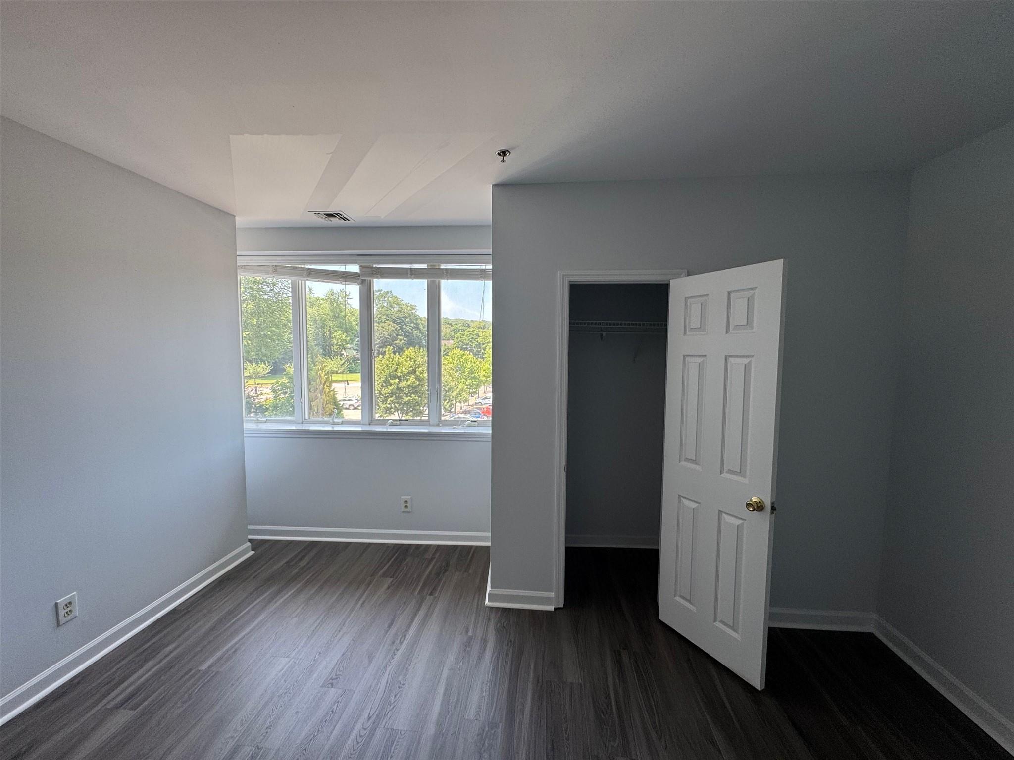 210 Main Street # 8, Port Jefferson, NY 11777