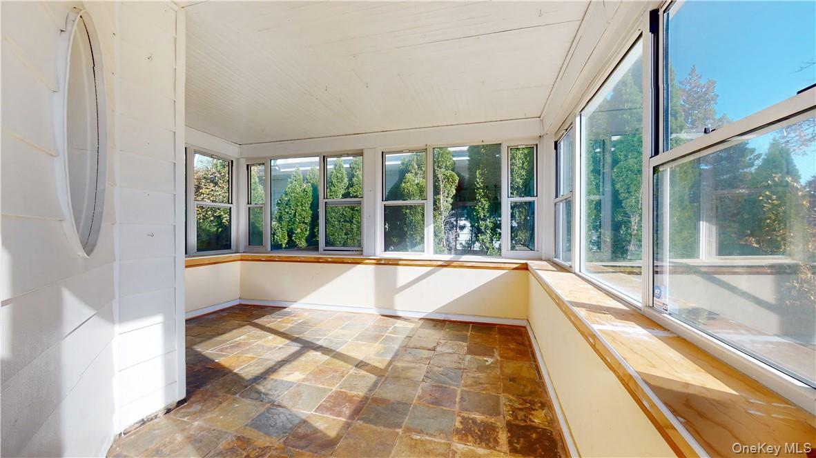 14 Hamilton Avenue, New Rochelle, NY 10801