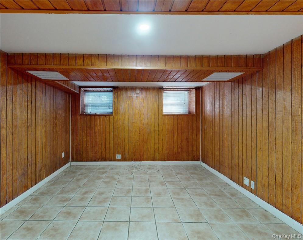 14 Hamilton Avenue, New Rochelle, NY 10801