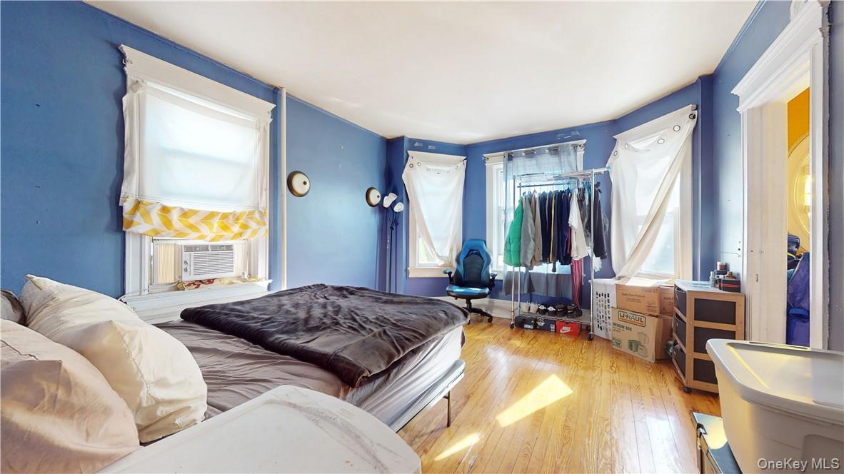 14 Hamilton Avenue, New Rochelle, NY 10801