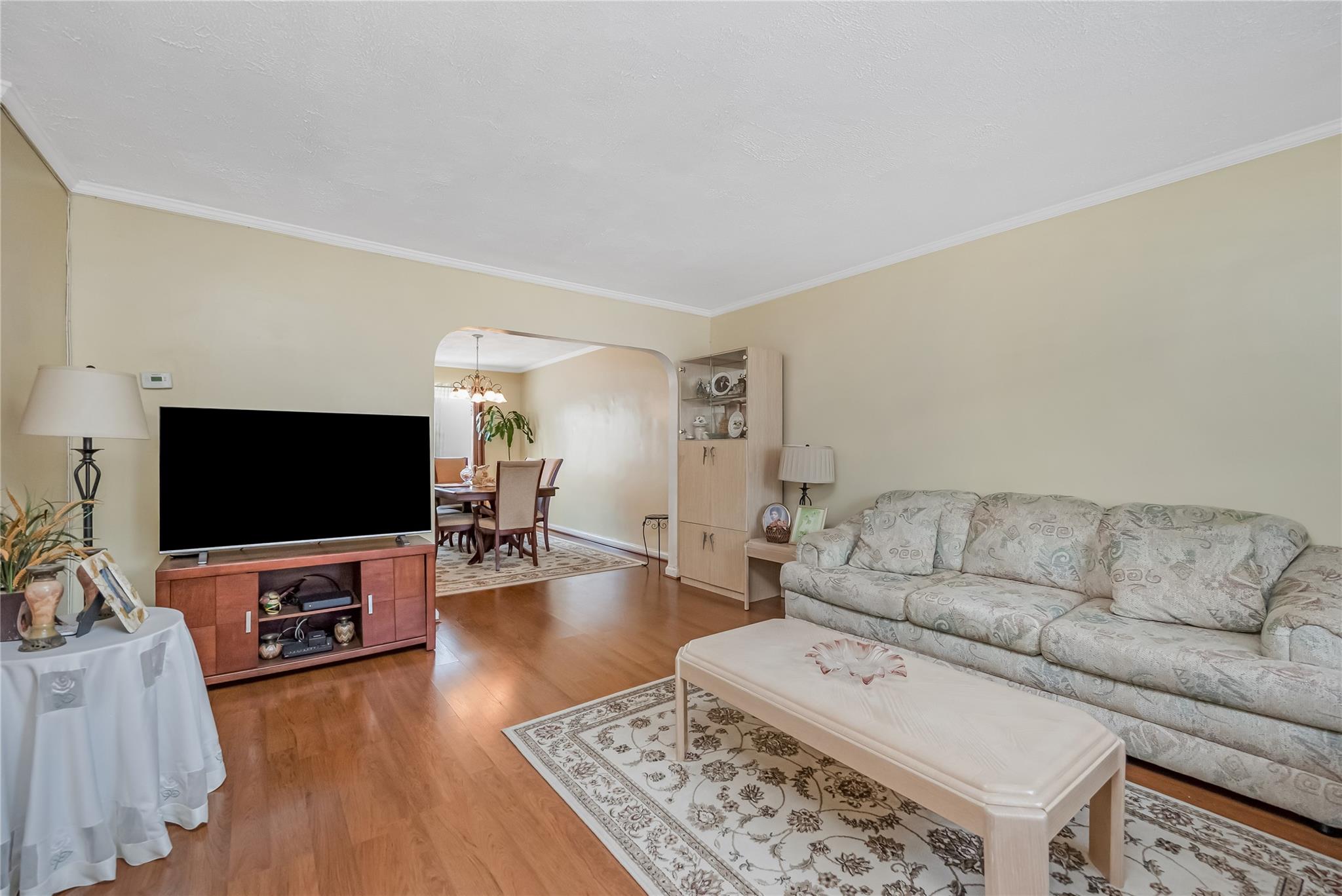 22533 Murdock Avenue, Cambria Heights, NY 11429