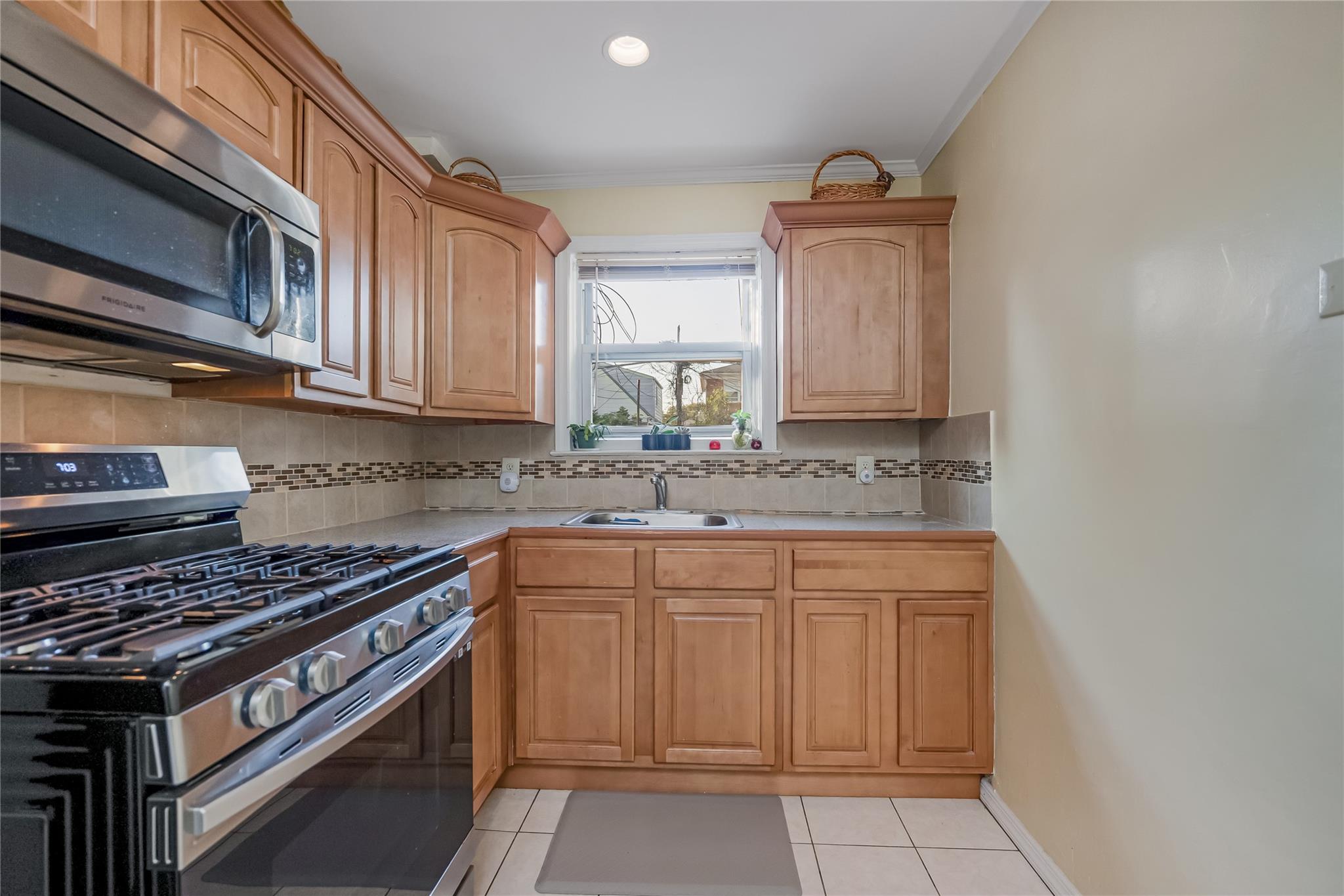 22533 Murdock Avenue, Cambria Heights, NY 11429