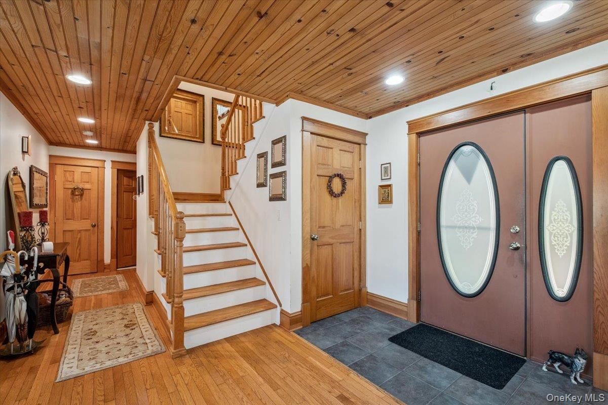 342 Lake Shore Road, Putnam Valley, NY 10579