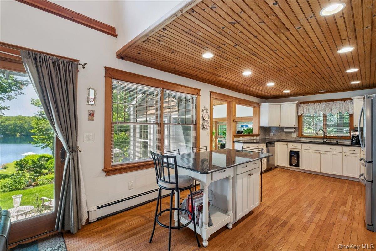 342 Lake Shore Road, Putnam Valley, NY 10579