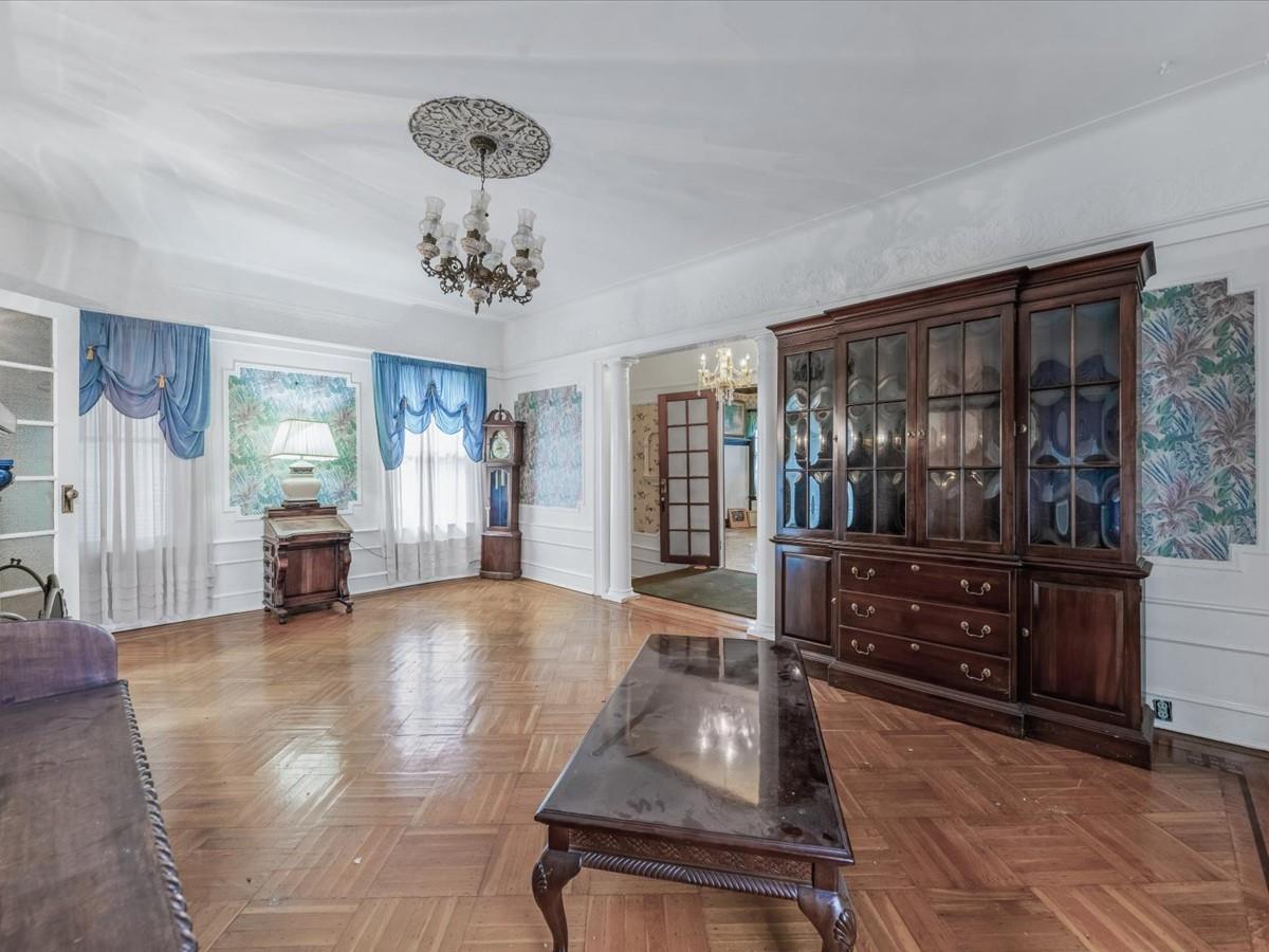 8944 98th Street, Woodhaven, NY 11421