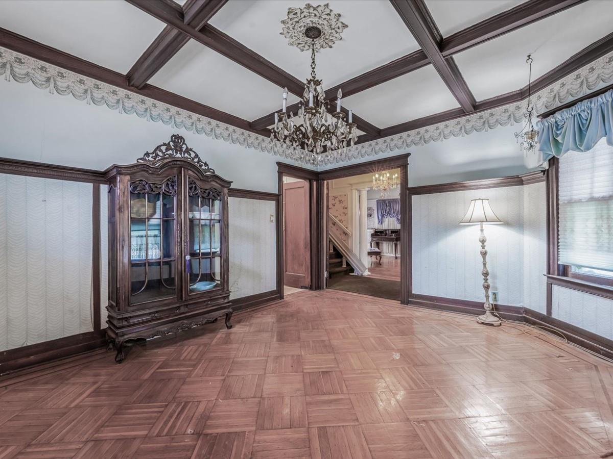 8944 98th Street, Woodhaven, NY 11421