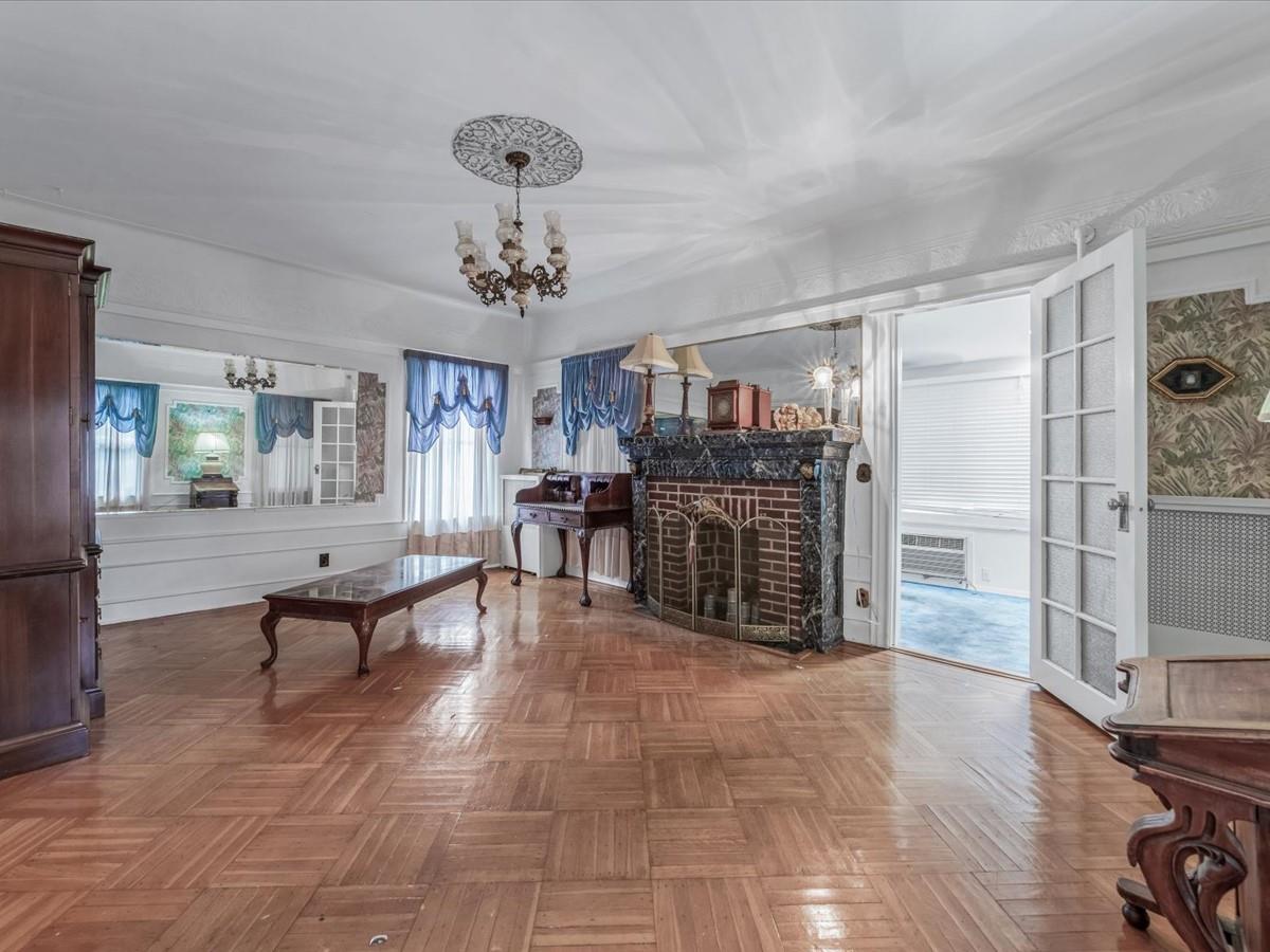 8944 98th Street, Woodhaven, NY 11421