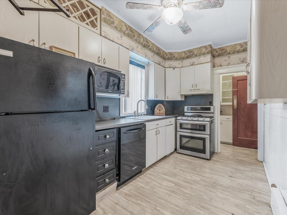 8944 98th Street, Woodhaven, NY 11421