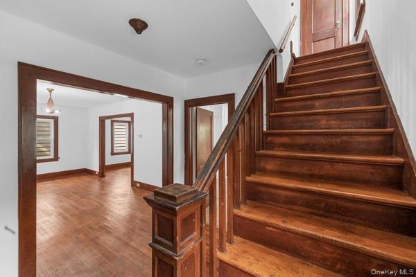 13 N Manheim Boulevard, New Paltz, NY 12561