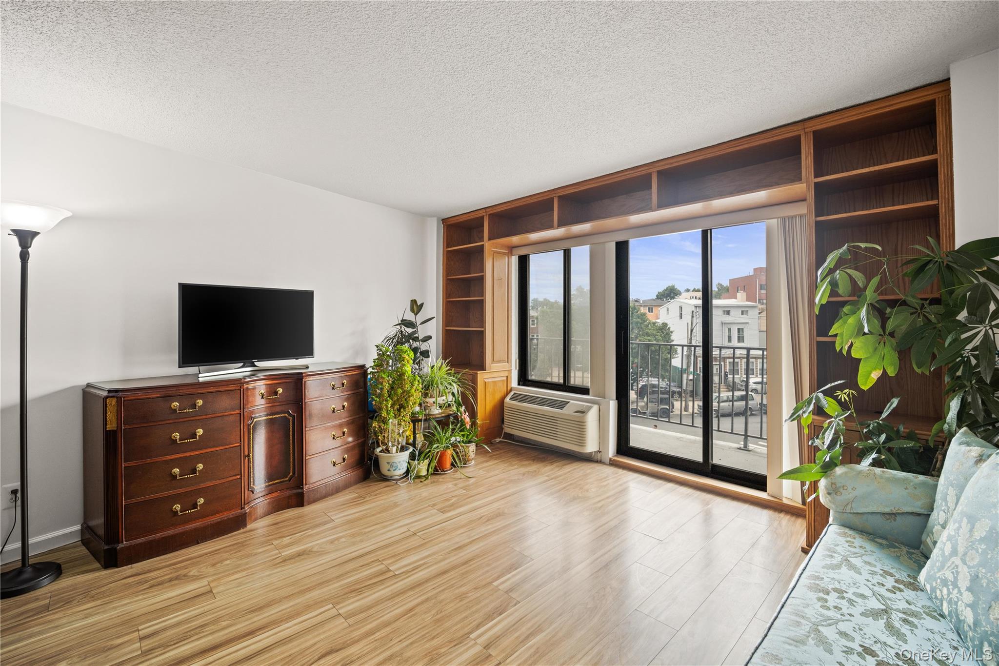 25-40 Shore Boulevard # 2E, Astoria, NY 11102